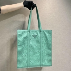 Prada Tote Bags